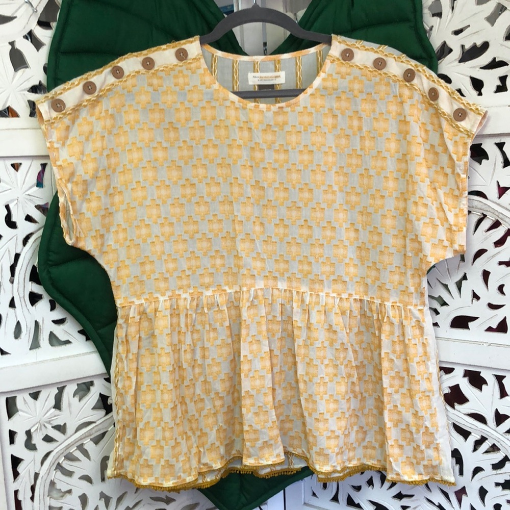 Pilcro by Anthropologie women’s flowy embroidered yellow blouse. Wood buttons. M